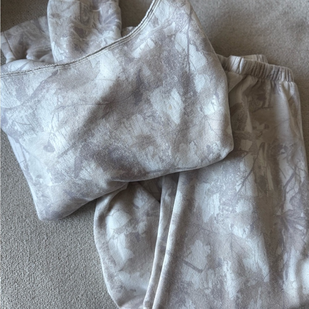 Hollister Light Gray Pajama Set